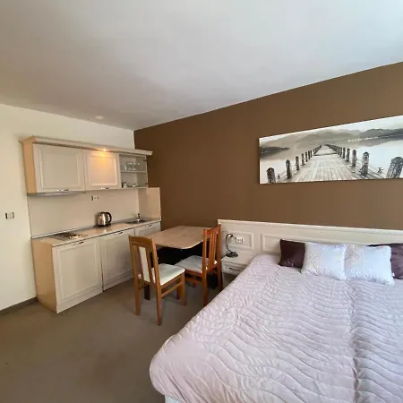 Apartment Avalon D202 Private Sunny