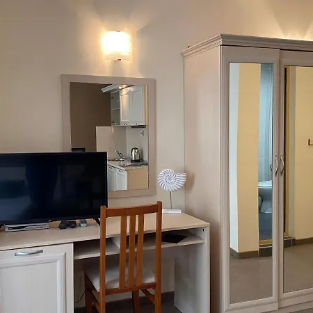 Apartment Avalon D202 Private Sunny